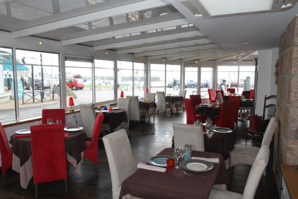 Hotel Le Suroit Perros-Guirec Exterior photo